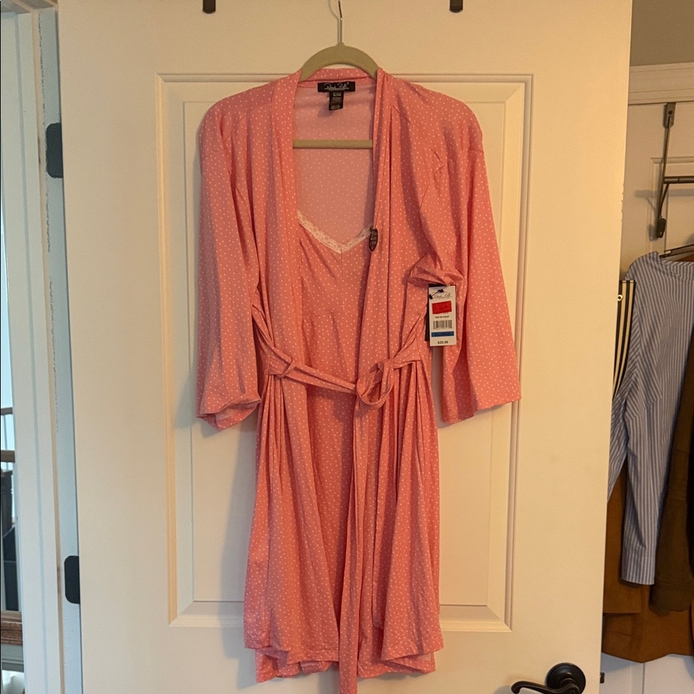 Gilligan & O'Malley Pink Women's Robe and Nightgown Set